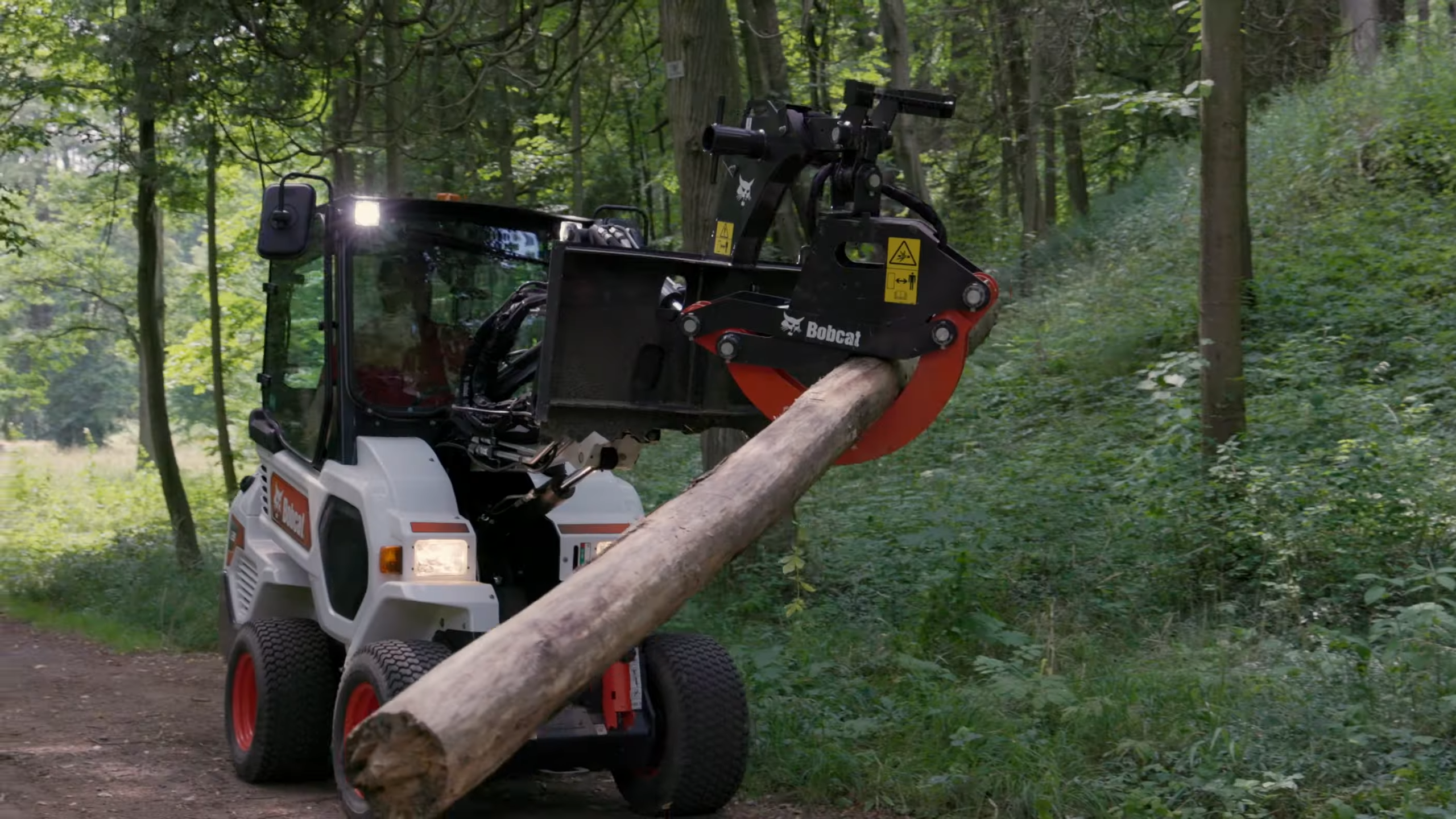 Bobcat Small Articulated Loaders - Showroom