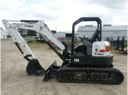 E50 | Bobcat - Image 10