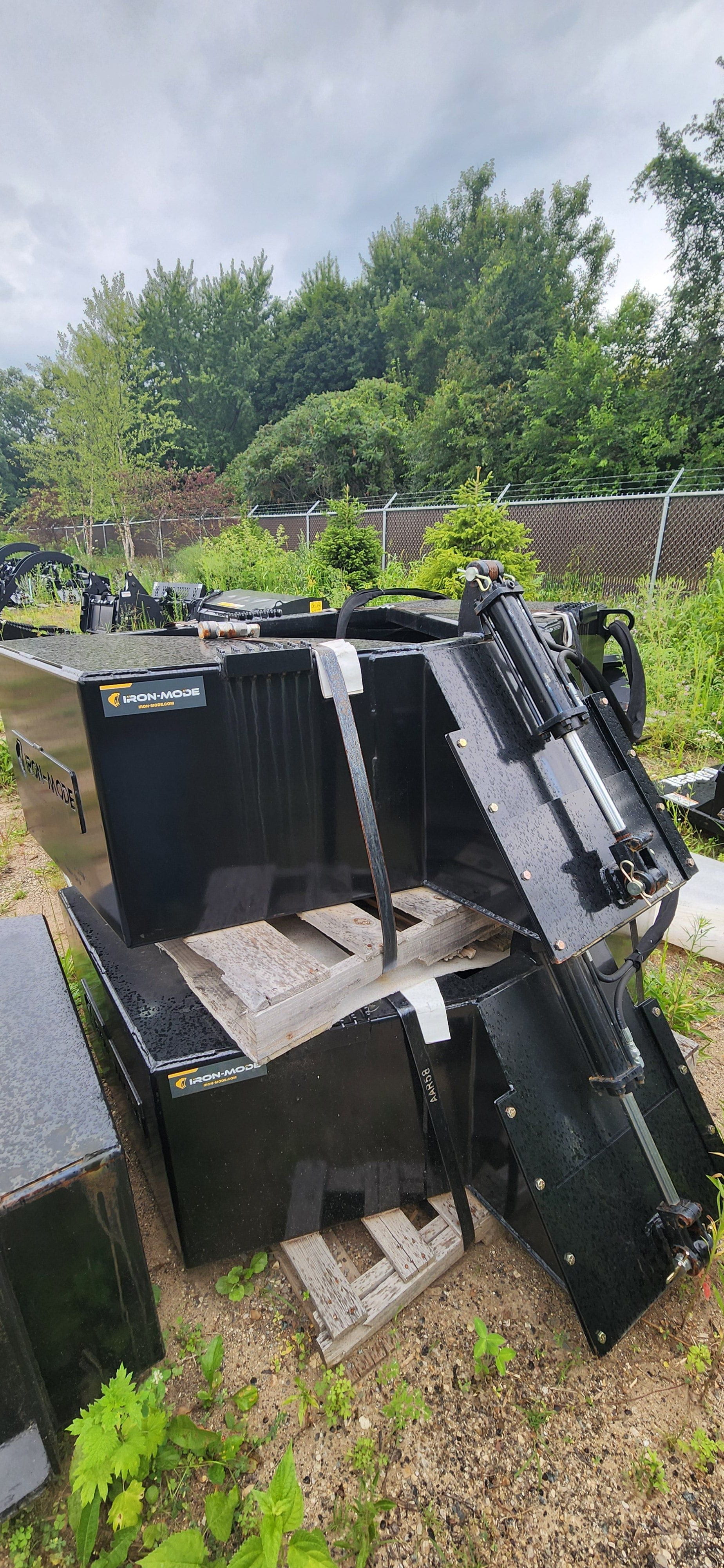 Dispensing Bucket - 68805