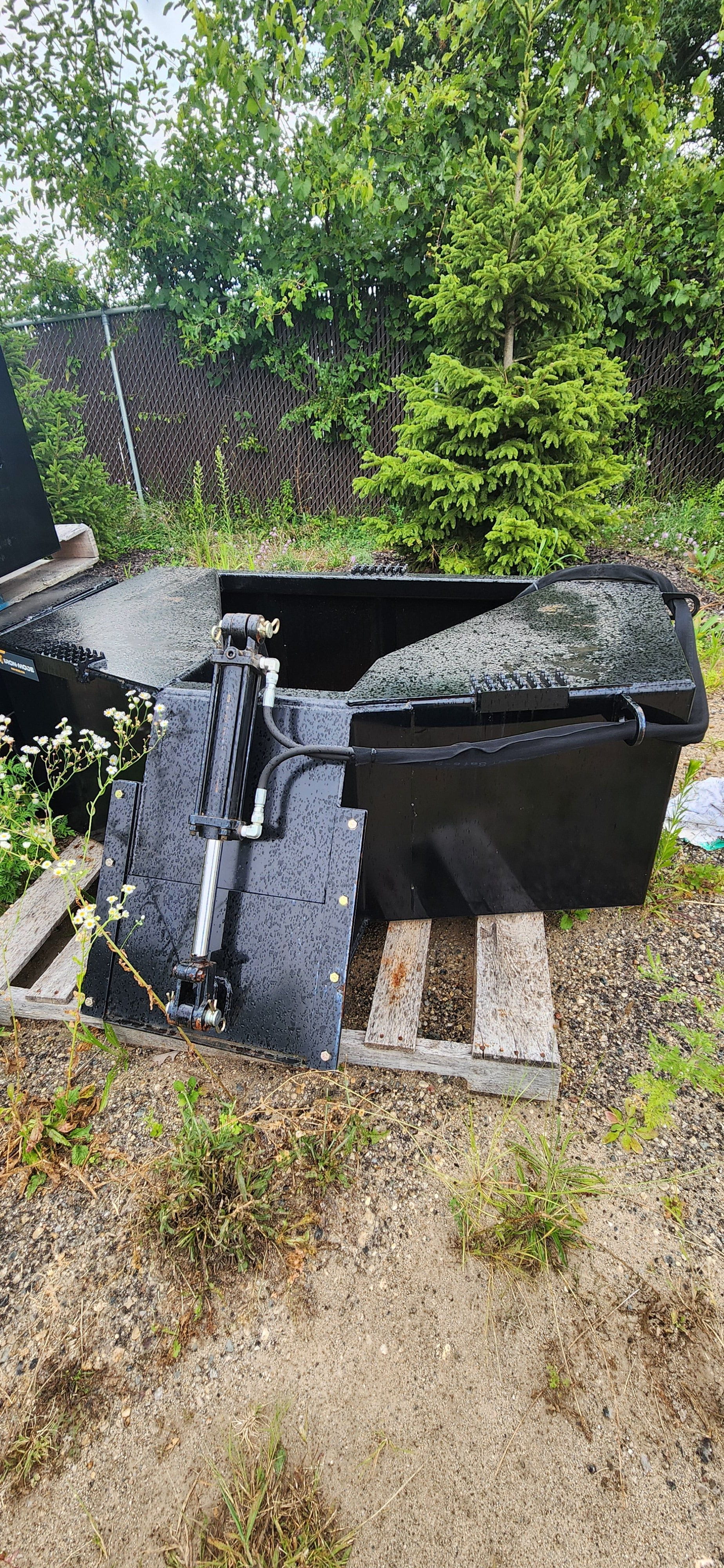 Dispensing Bucket - 68805