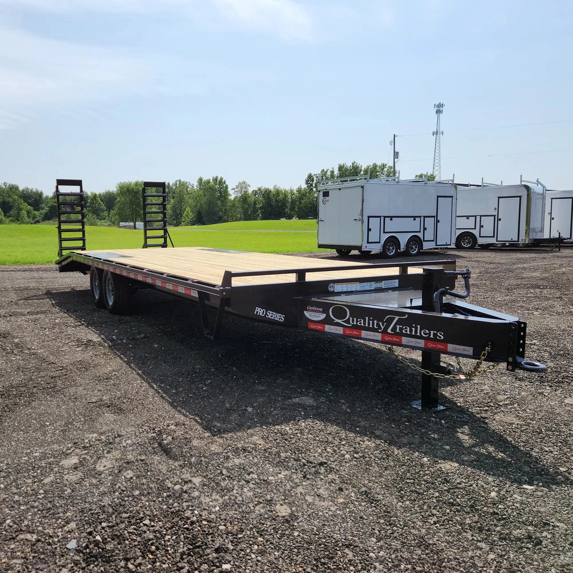 25' Deckover Equipment Trailer 25k GVWR | Quality Trailers