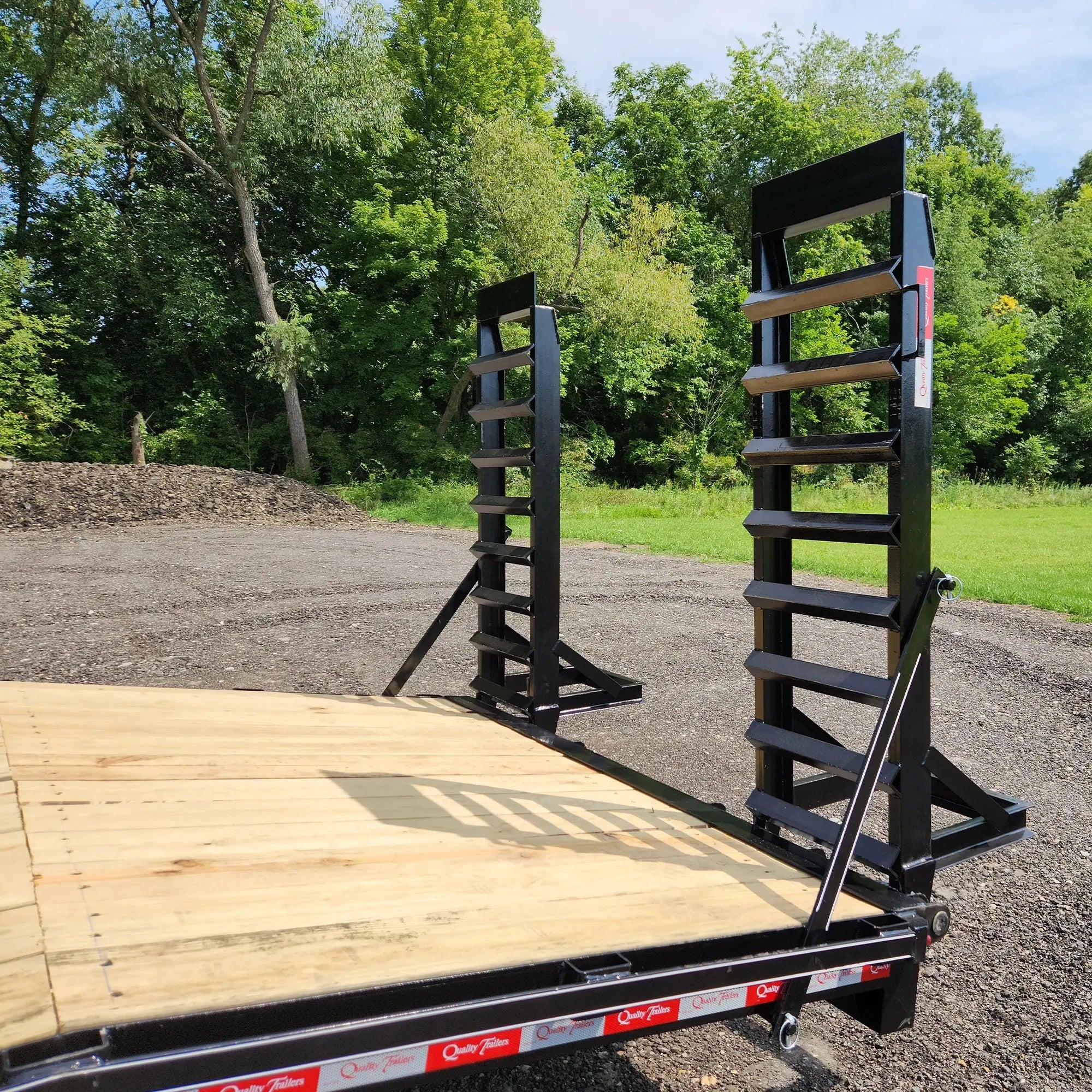 25' Deckover Equipment Trailer 25k GVWR | Quality Trailers