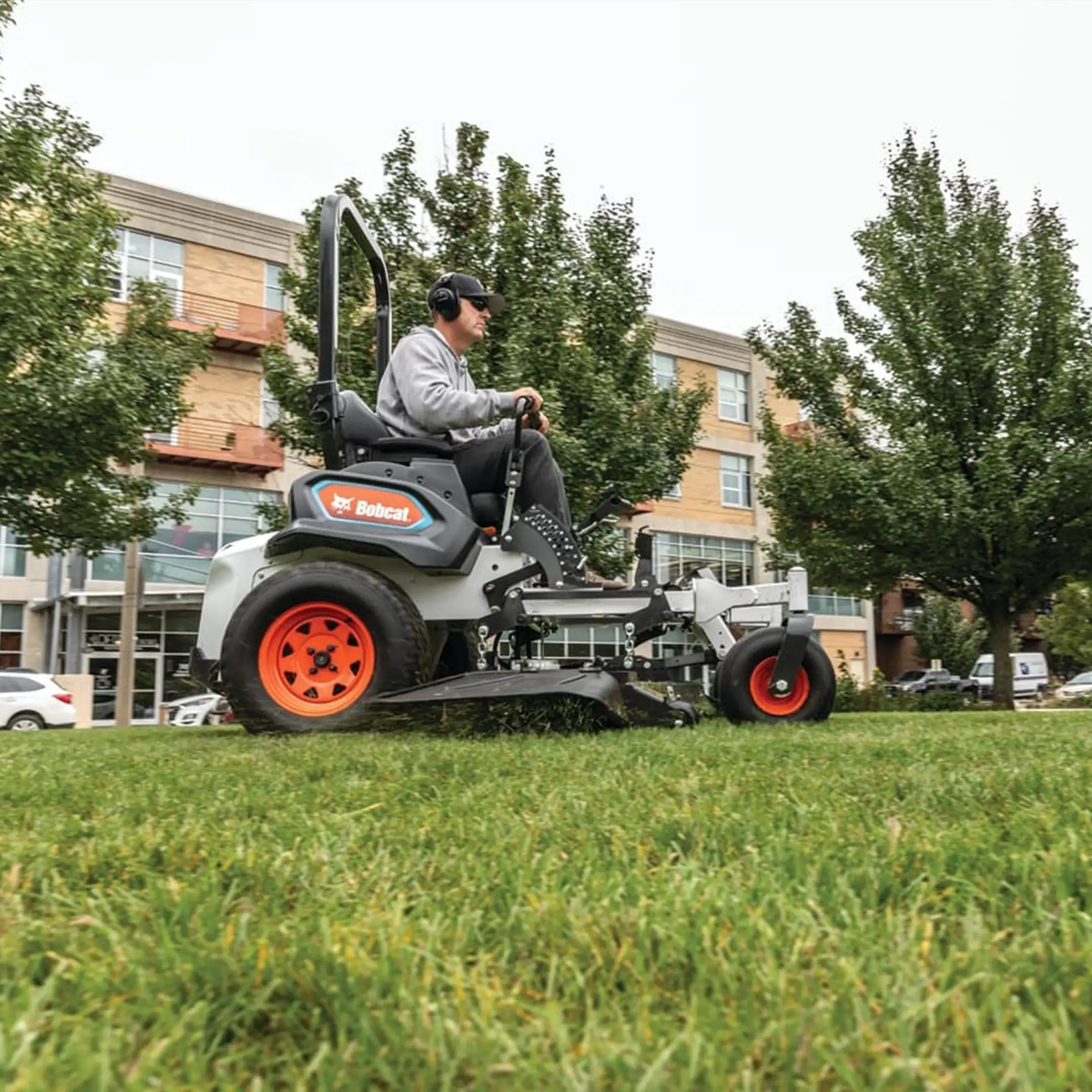 ZT6000e Mower | Bobcat