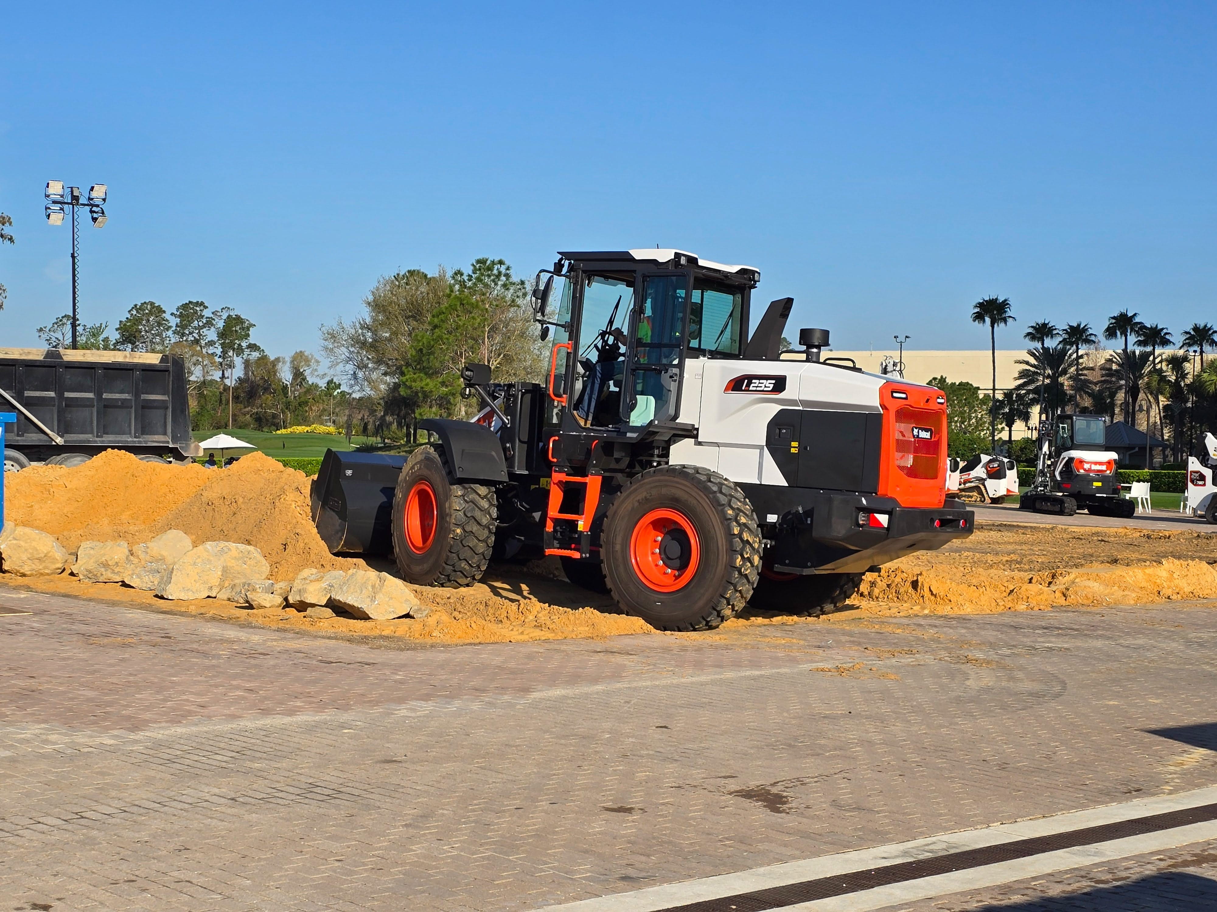 L235 | Bobcat