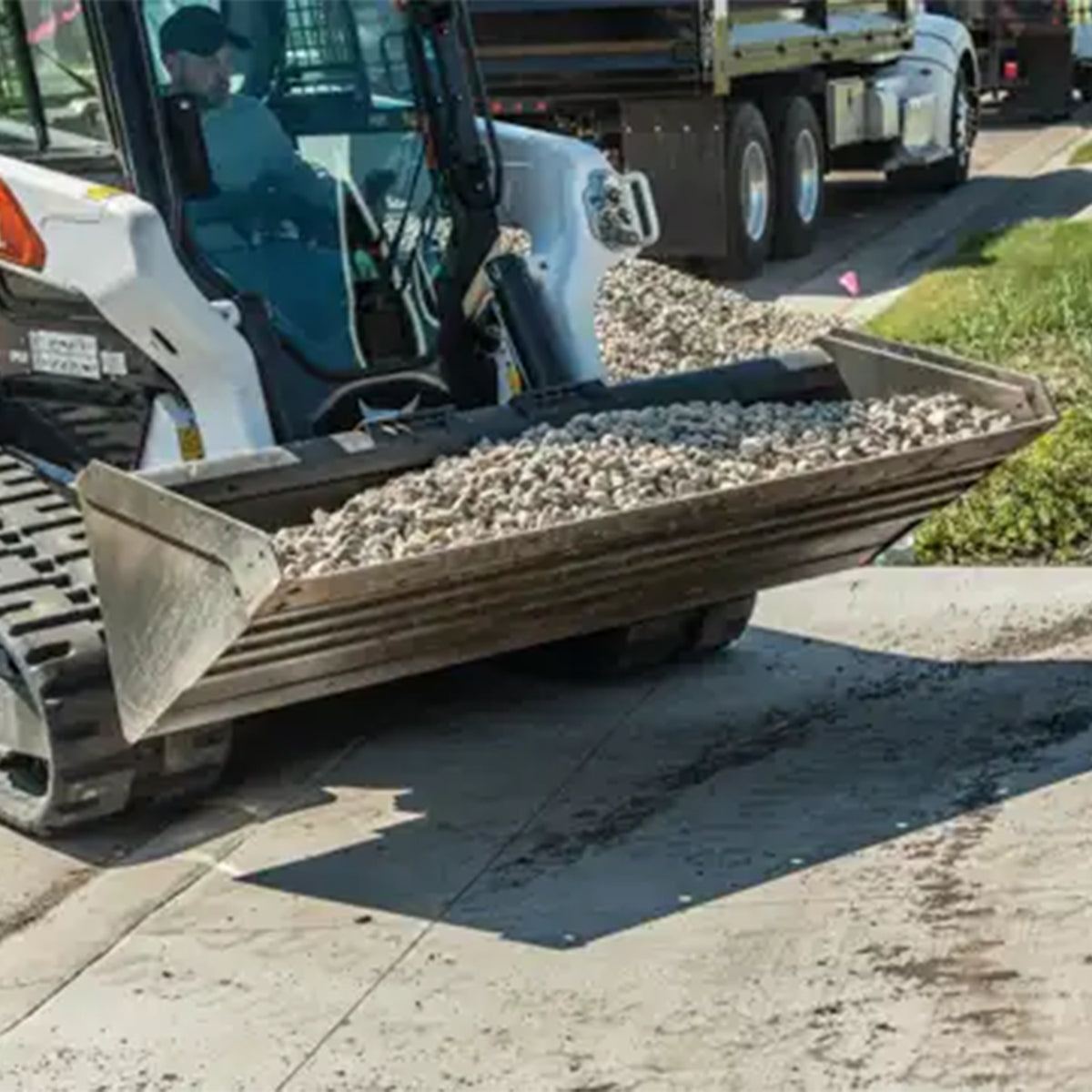 Heavy Duty Bucket | Bobcat