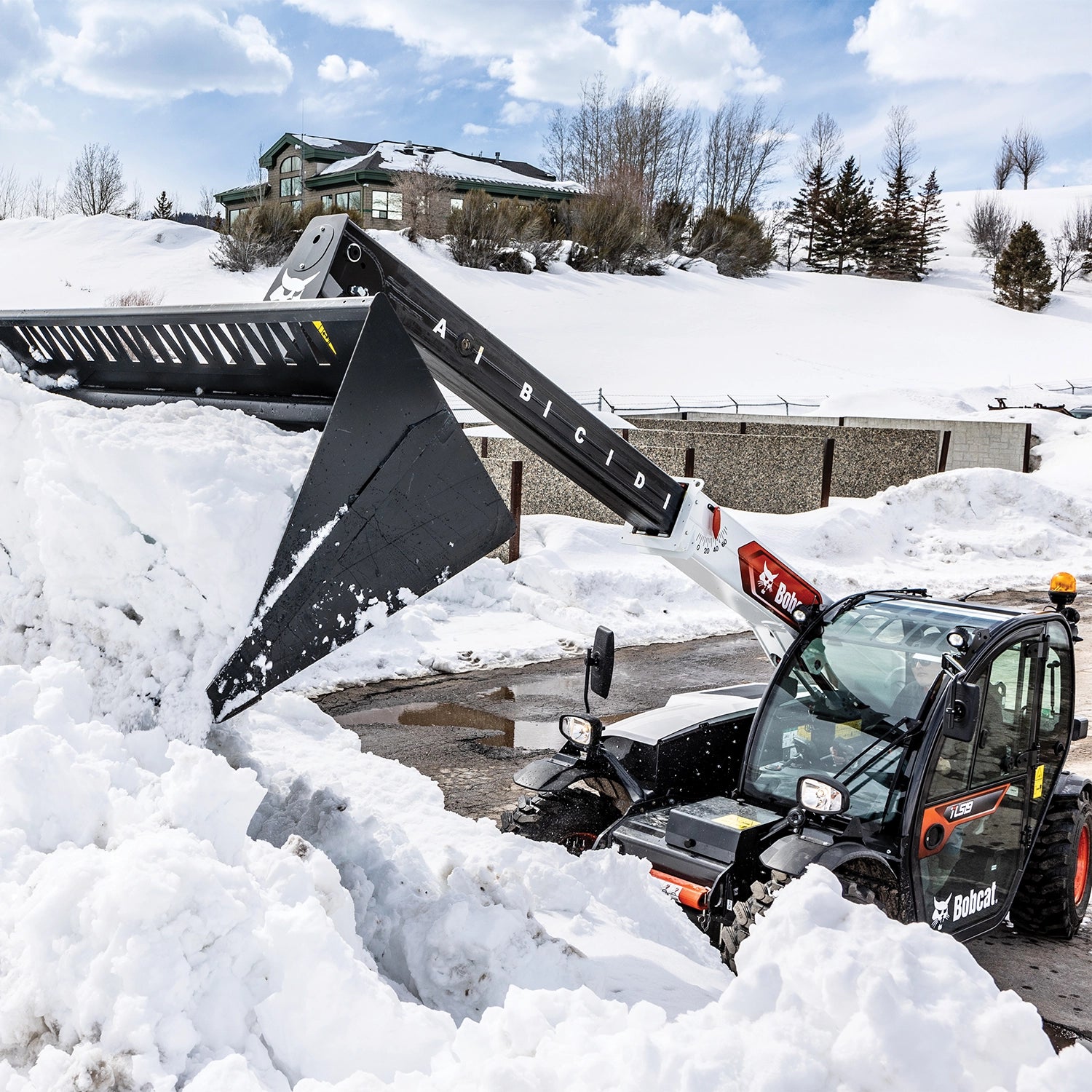 Bobcat TL519 - Rental