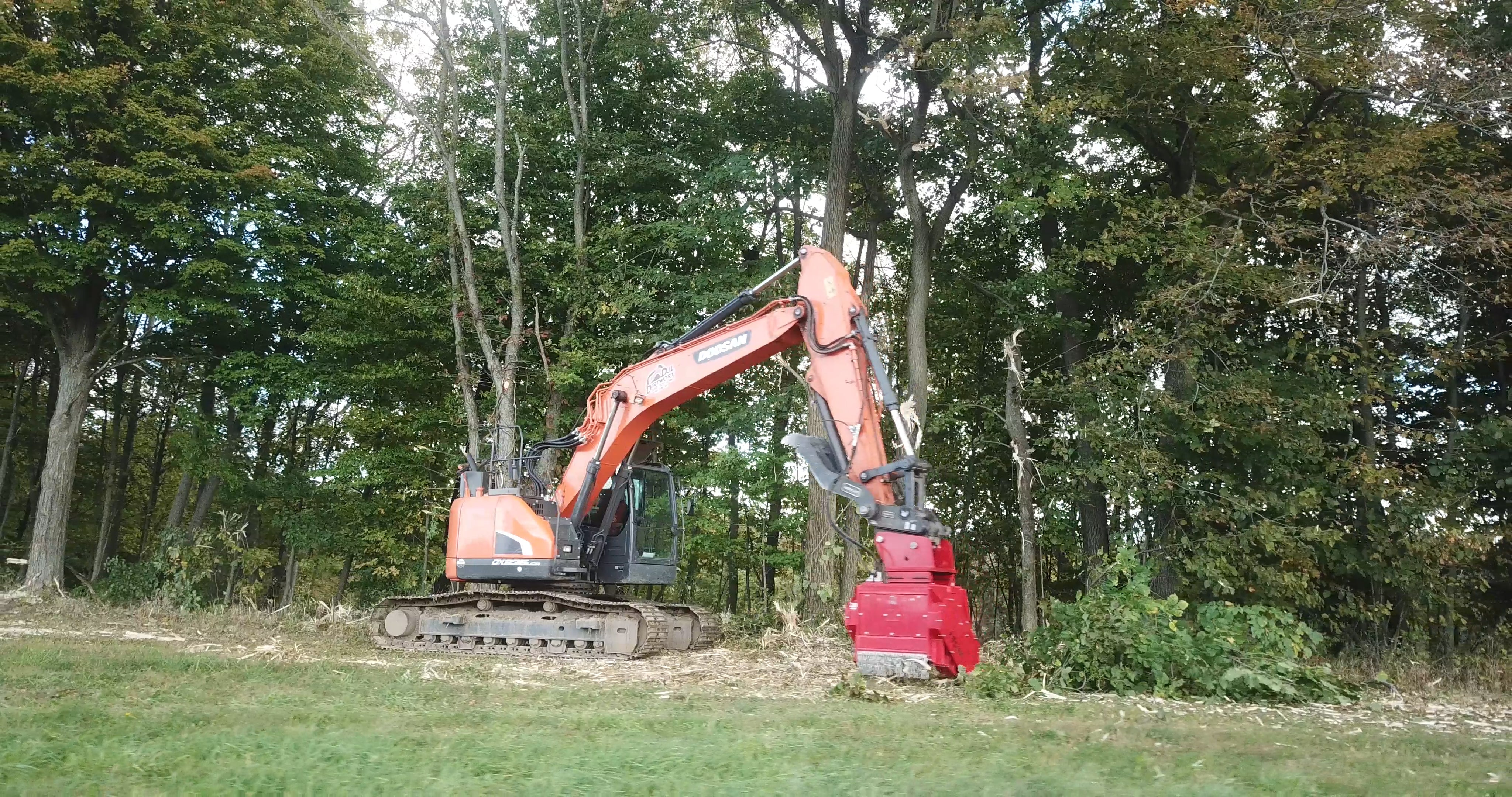 25 Ton Excavator Forestry Package - Rental