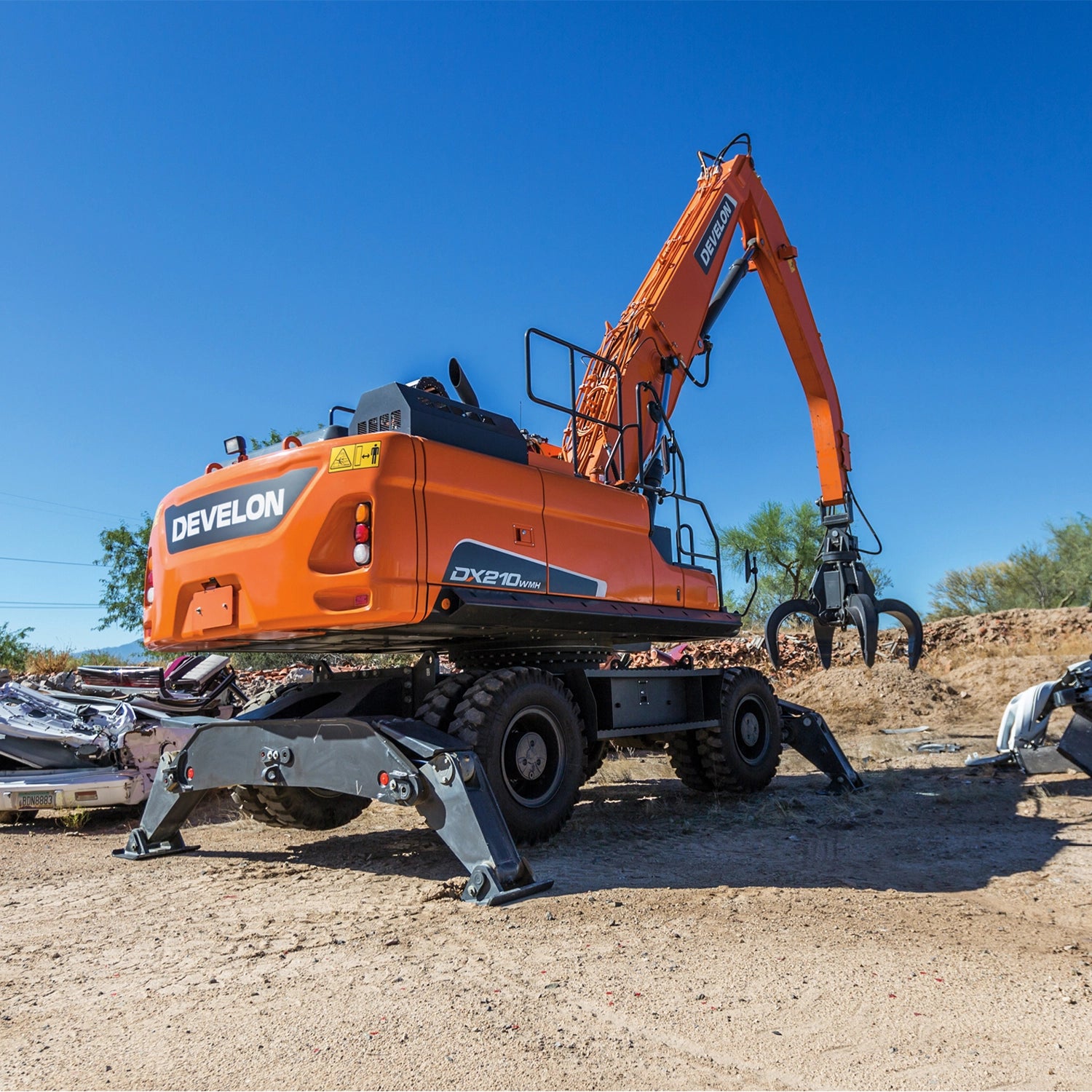 DX210WMH-5 Material Handler | Develon
