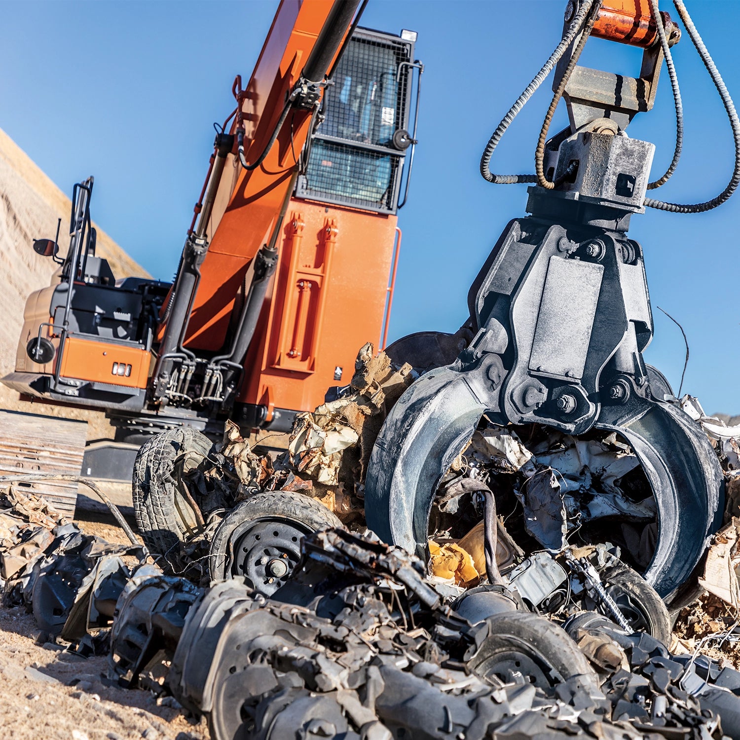 DX225MH-5 Material Handler | Develon