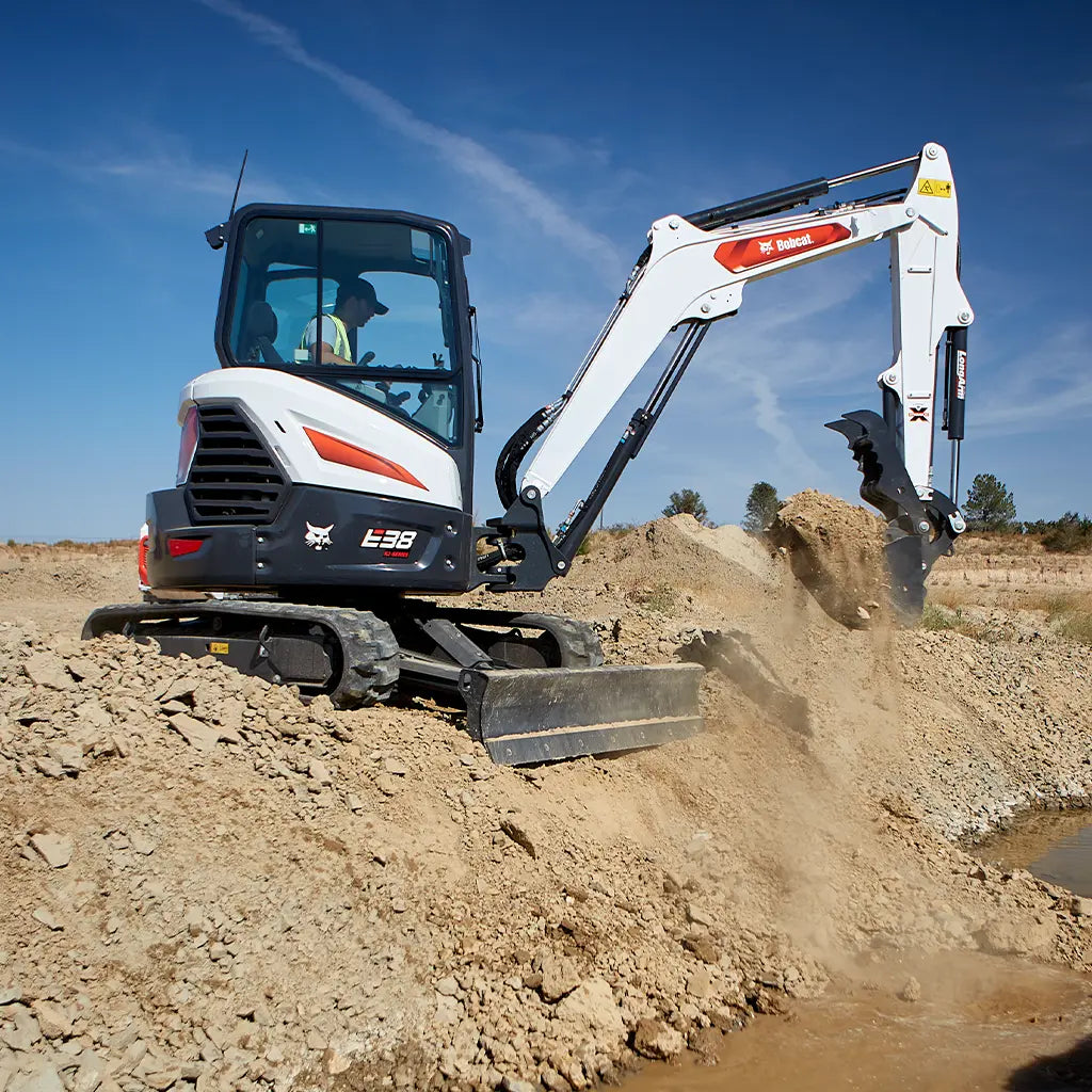 Bobcat E38 - Rental