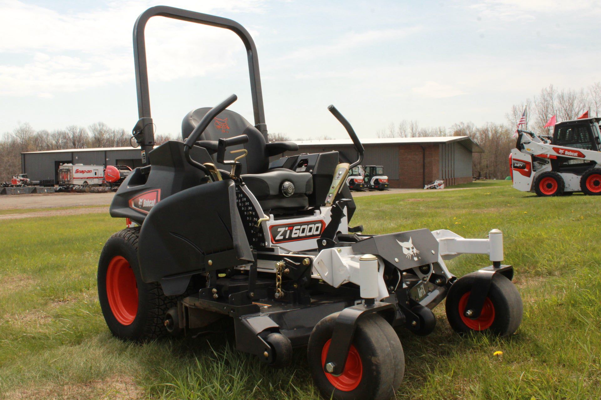 ZT6052SL Mower - CLD684