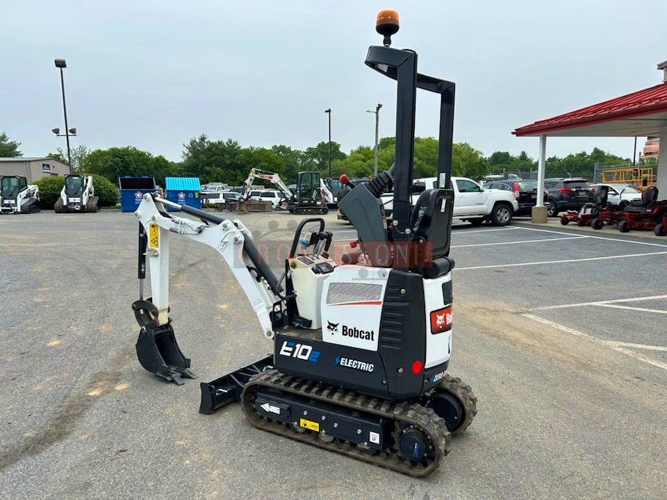 E10e | Bobcat - Stock Image 2