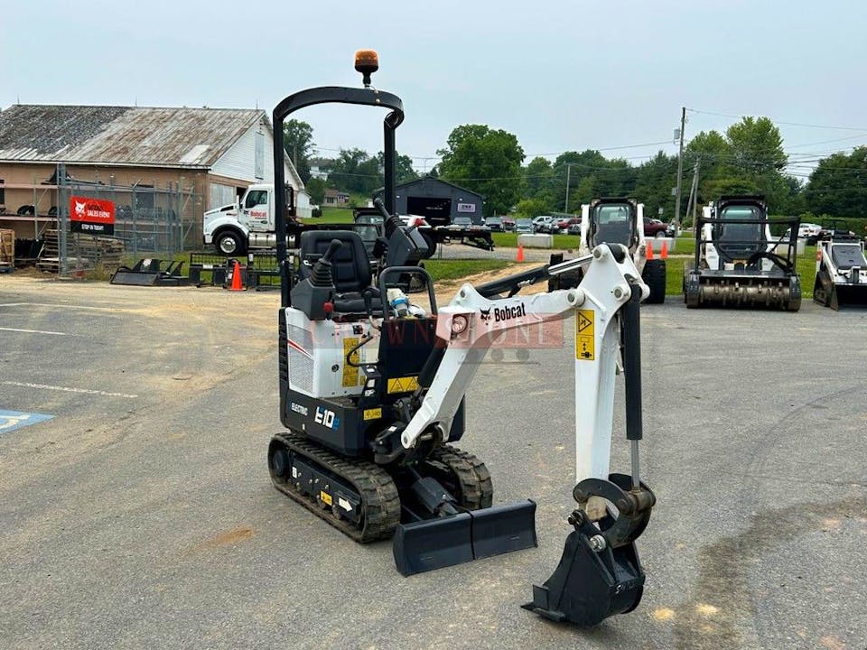 E10e | Bobcat - Stock Image 6