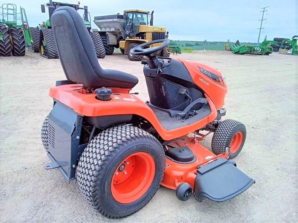 GR2120 | Kubota - Stock Image 5