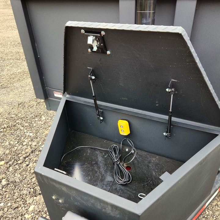 WD Hoss Dump Trailer | Watchdog - Stock Image 6