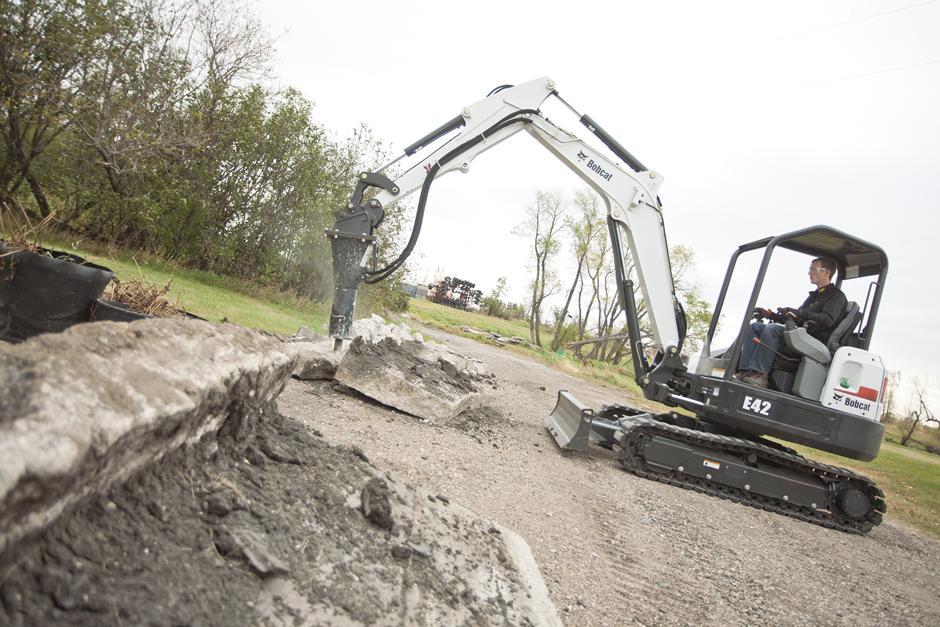 Breaker - Hydraulic | Bobcat