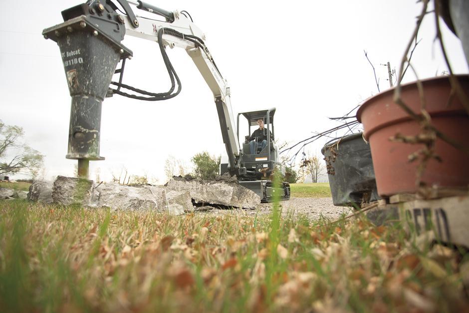 Breaker - Hydraulic | Bobcat