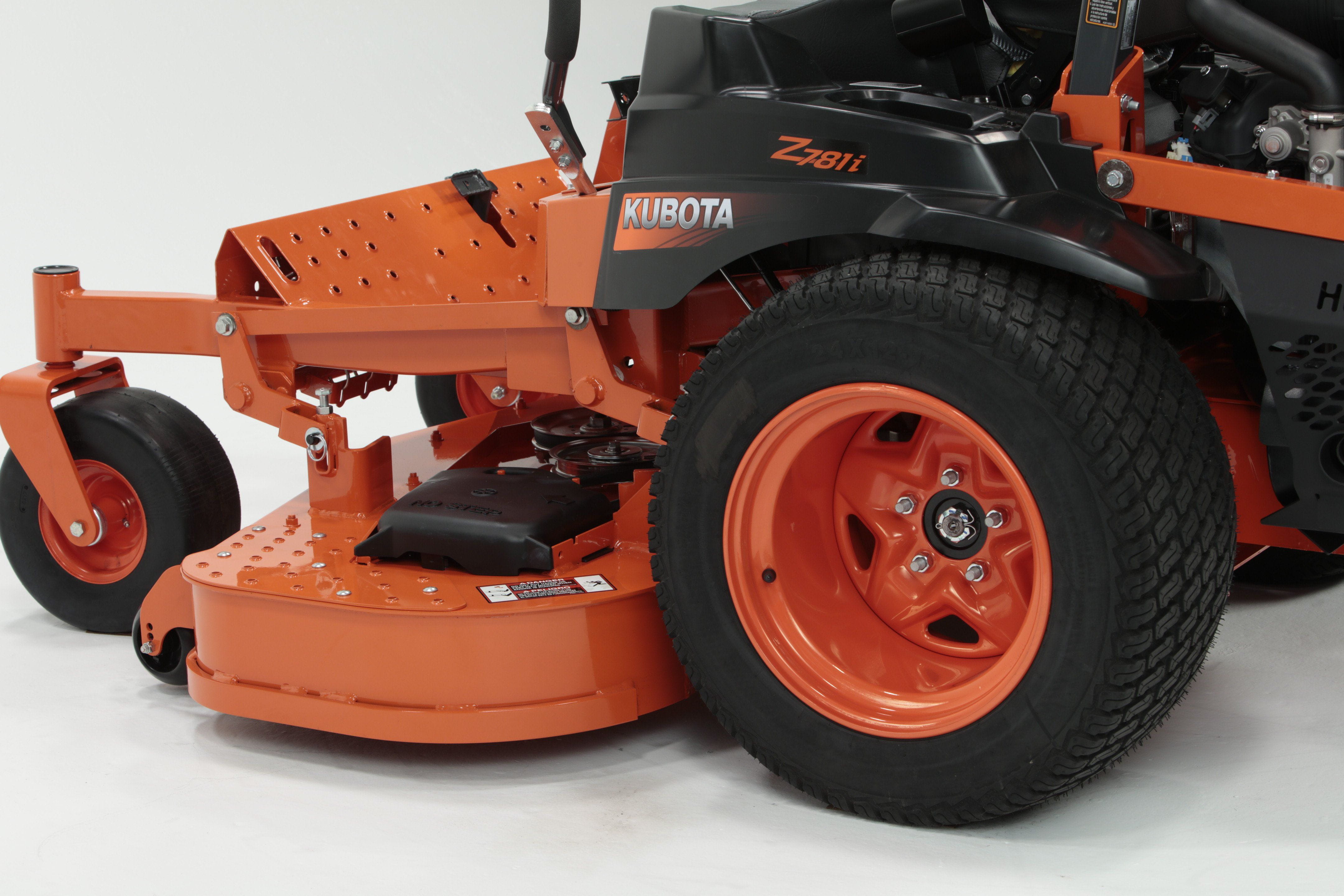Z700 EFI Series | Kubota