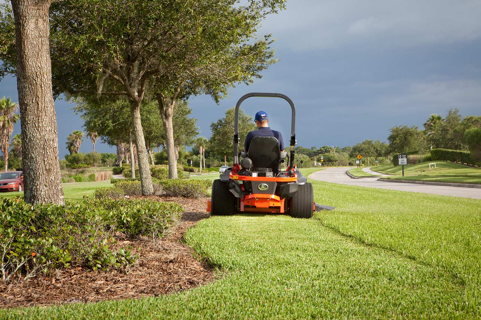 Z700 EFI Series | Kubota