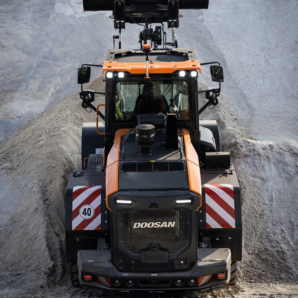 Develon DL250 Series - Rental