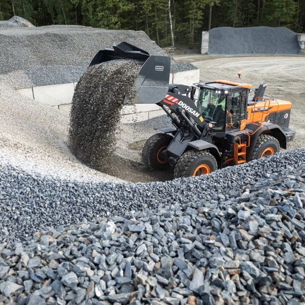 Develon DL380 Series - Rental