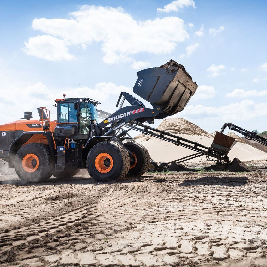 Develon DL420 Series - Rental