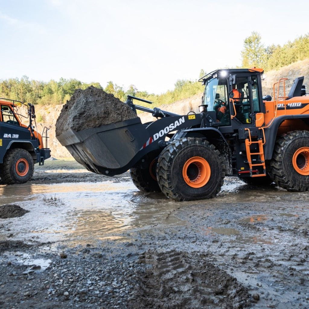 Develon DL480 Series - Rental