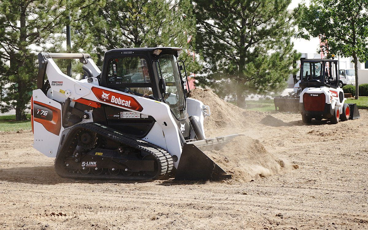 Bobcat T76 R Series Loader