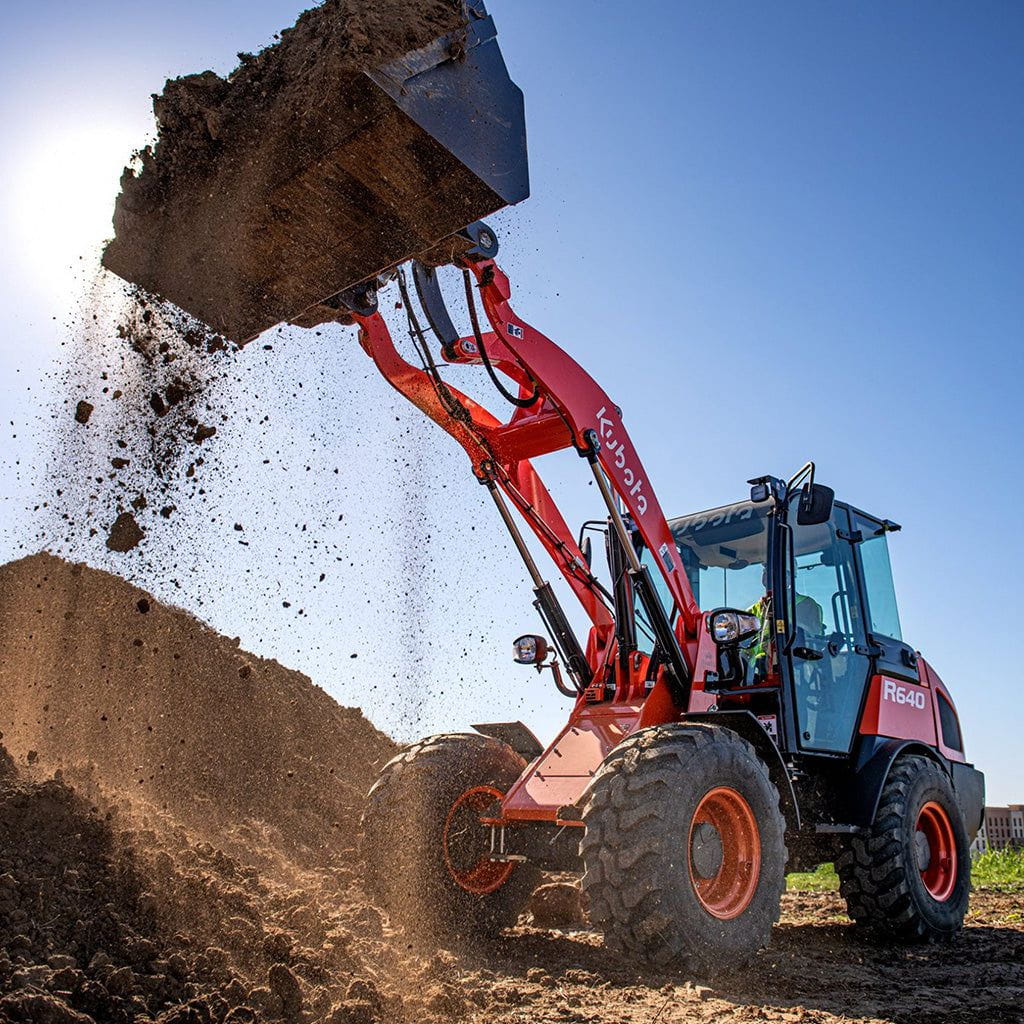 Kubota R640 - Rental