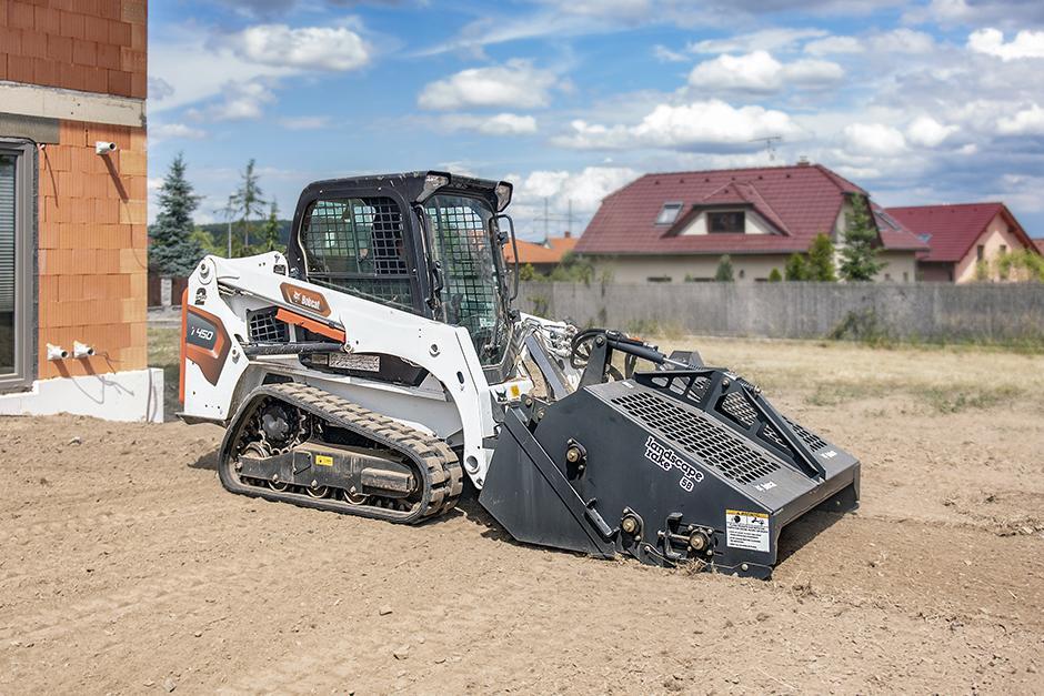 T450 | Bobcat