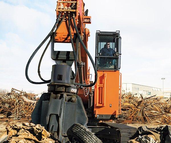DX225MH-5 Material Handler | Develon