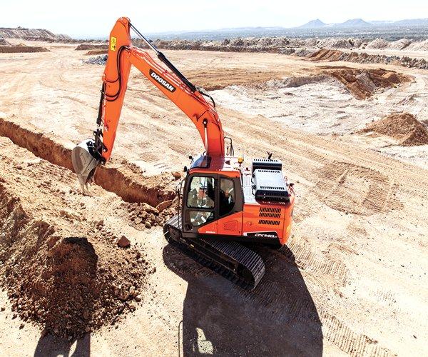 Develon DX140LCR-5 - Rental