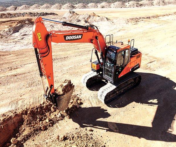 Develon DX180LC-5 - Rental