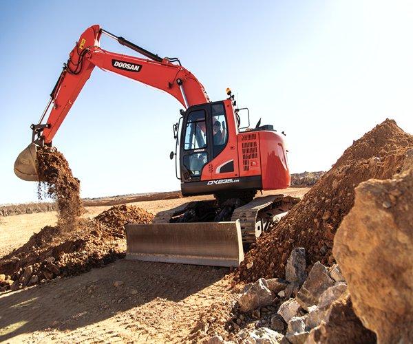 Develon DX235LCR-5 - Rental