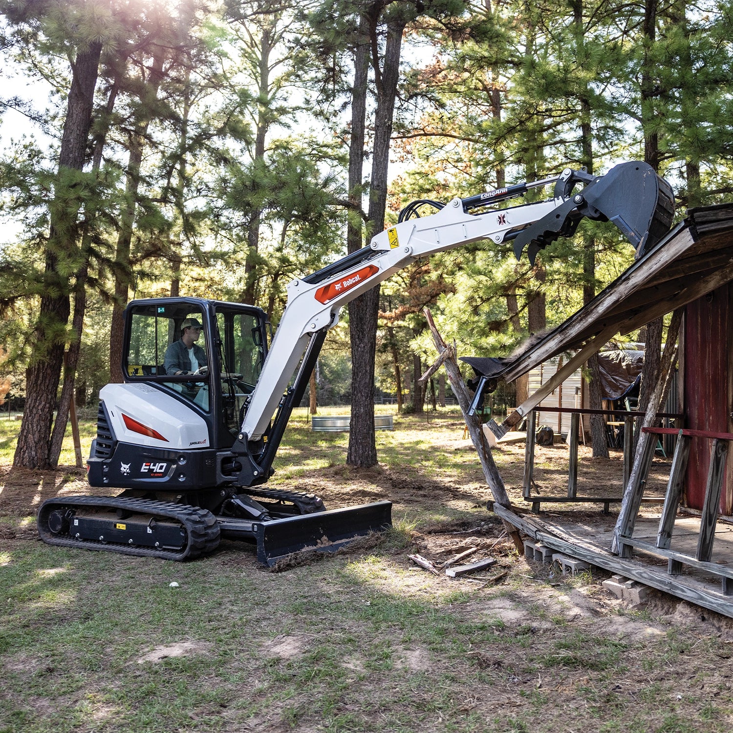 E40 | Bobcat