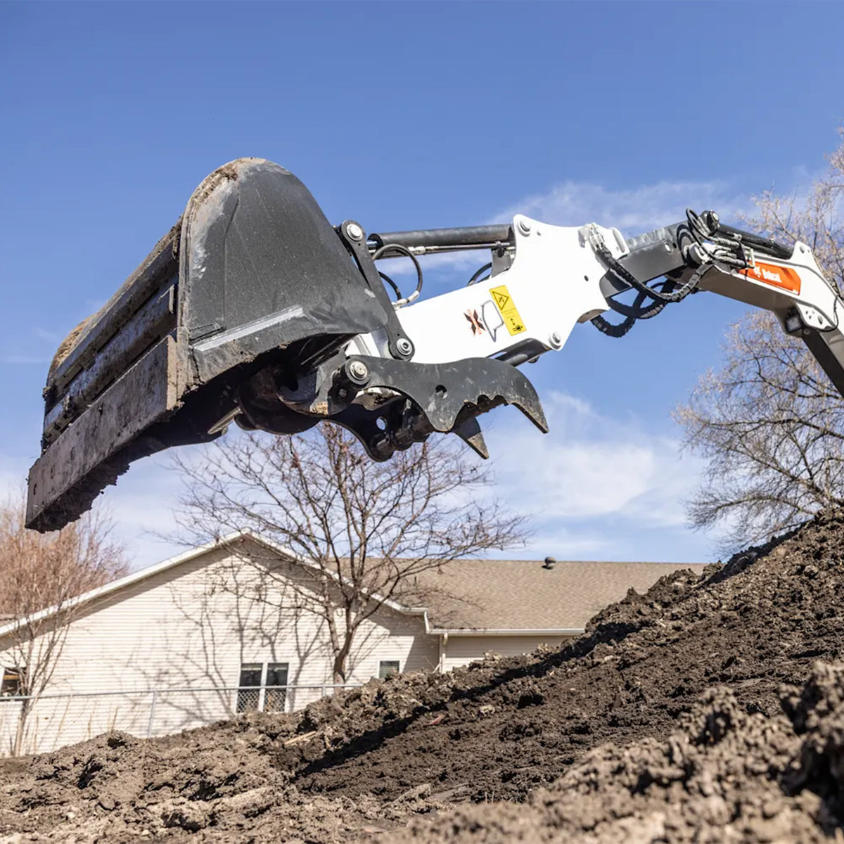 Hydraulic X-Change Coupler | Bobcat
