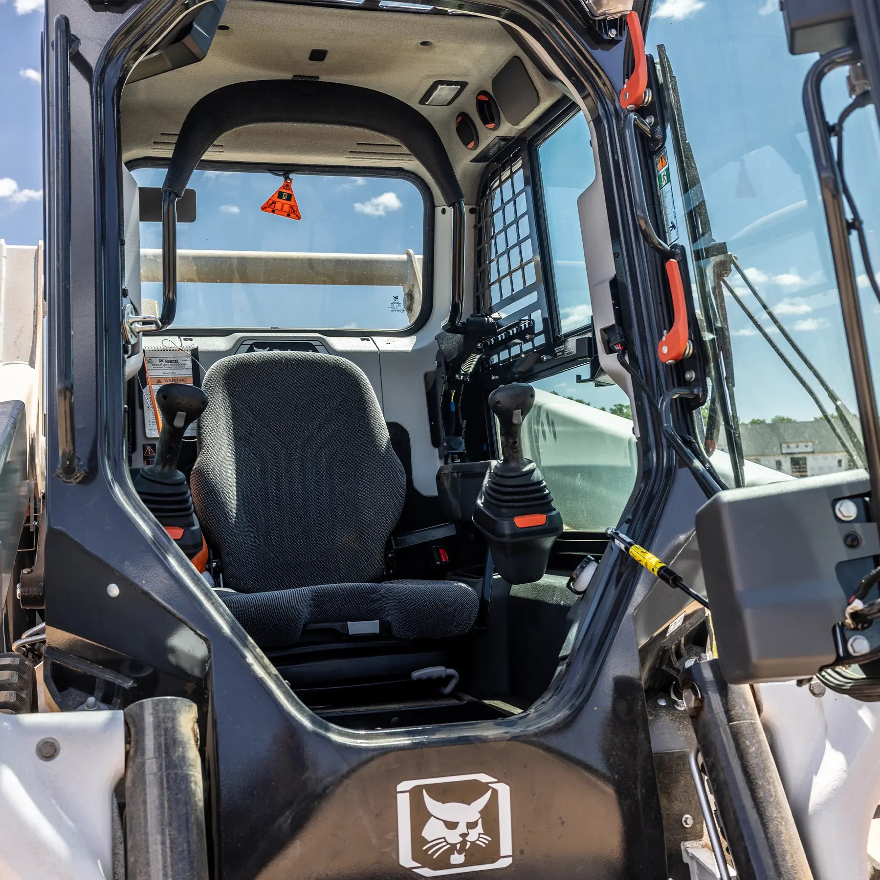 T66-2 | Bobcat