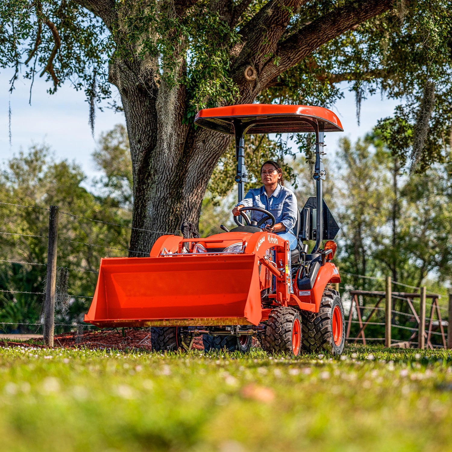 BX2380 | Kubota