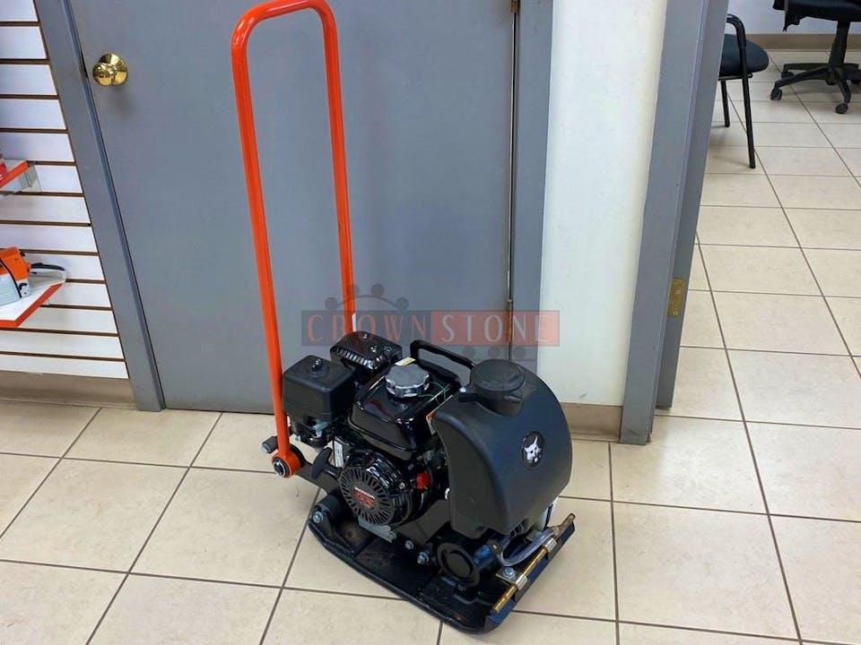 FP10.33 Plate Compactor | Bobcat - Stock Image 6