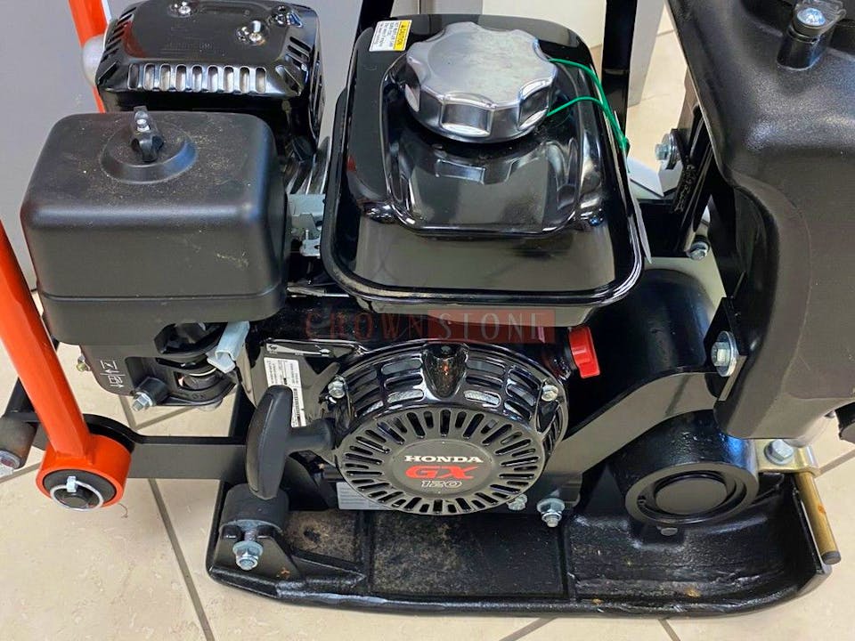 FP10.33 Plate Compactor | Bobcat - Stock Image 8