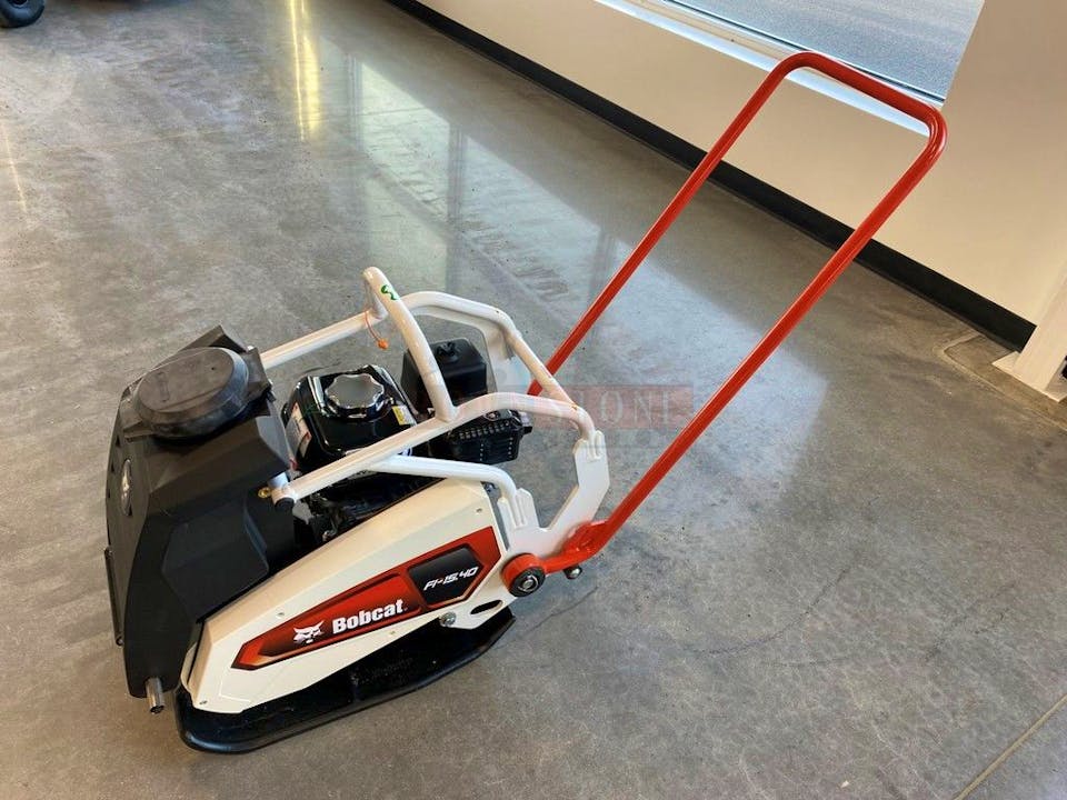 FP15.40 Plate Compactor | Bobcat - Stock Image 1