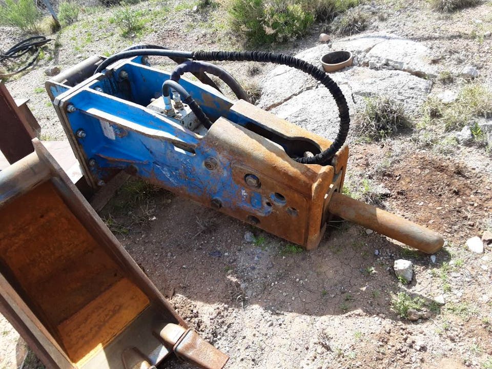 TOP90 Breaker | Okada - Stock Image 1