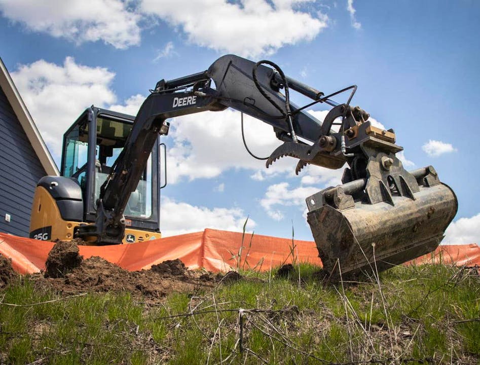 Tilt Grading Bucket - Rental