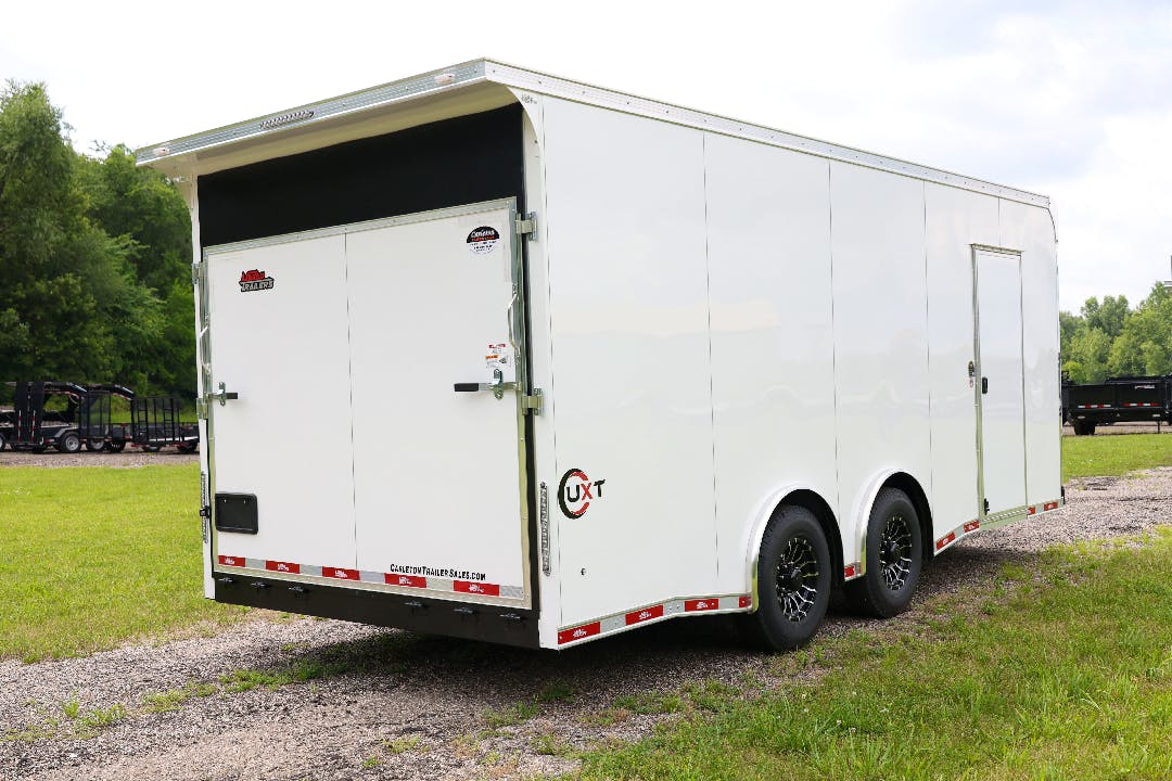 UXT 8.5X20 ENCLOSED - 82200